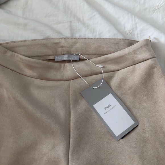 Beige suede shorts - Picture 3 of 3